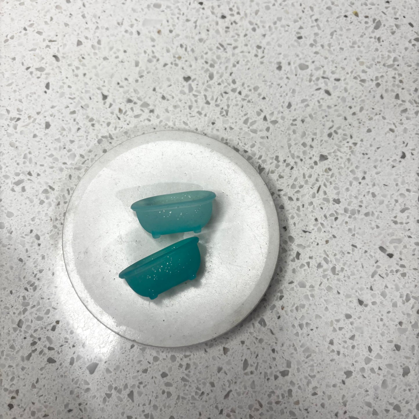 3d Turquoise Bath Tub Focal Silicone Bead