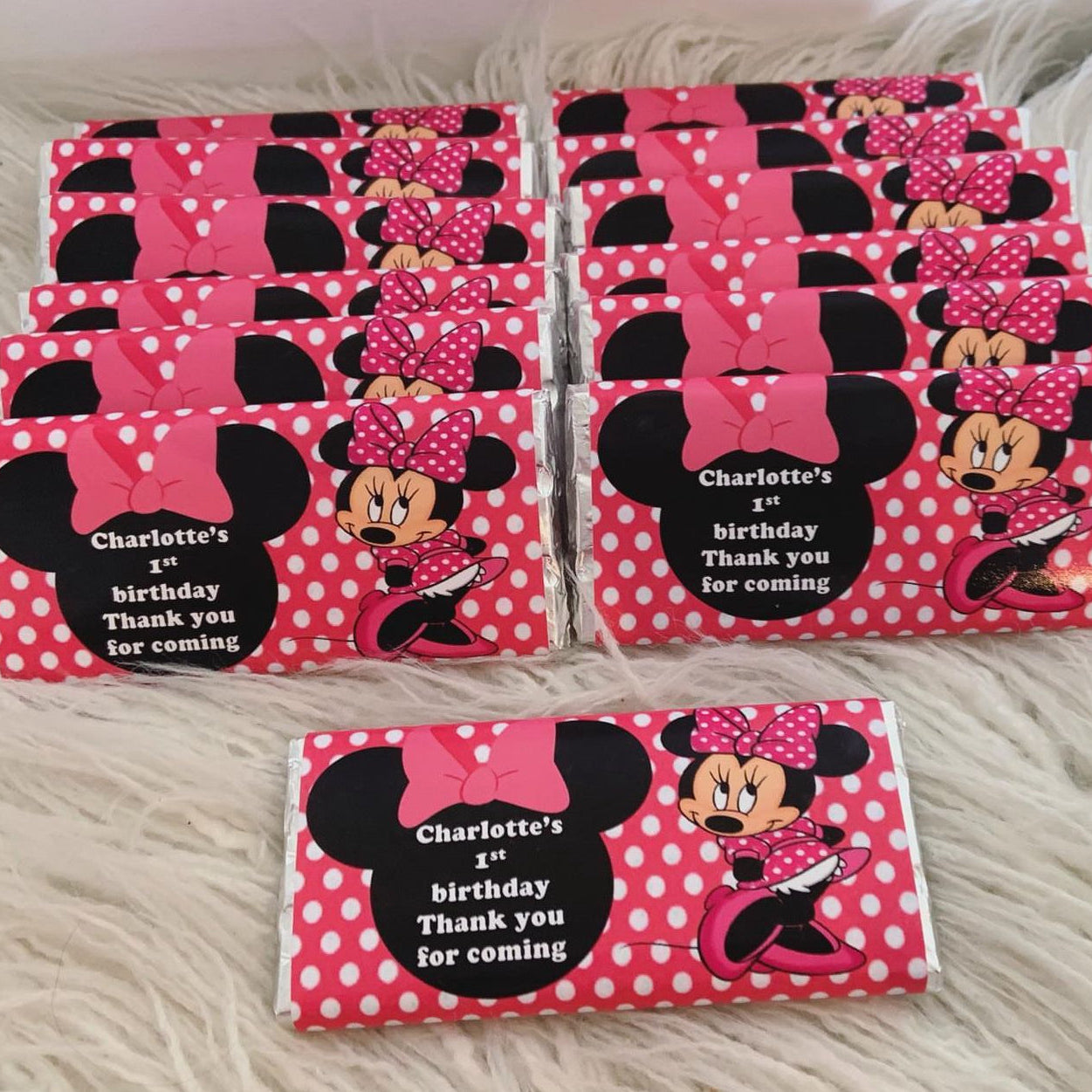 Minnie Mouse event favours australia