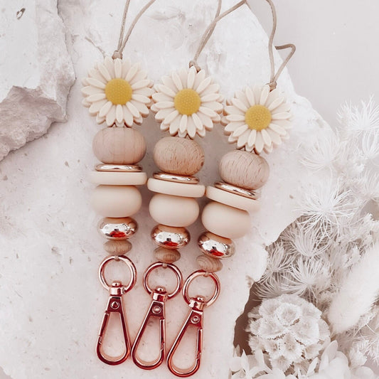 cream neautral daisy lanyard